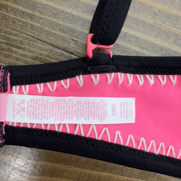 NEW VICTORIA'S SECRET Crochet Neon Nectar Surf Bikini Swimsuit 34DD Large Pink - Picture 4 of 8